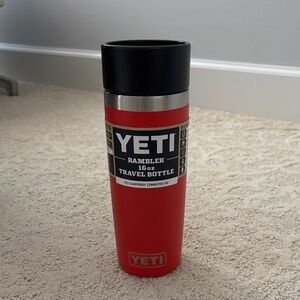 Yeti Rambler 16 oz travel bottle red brand new